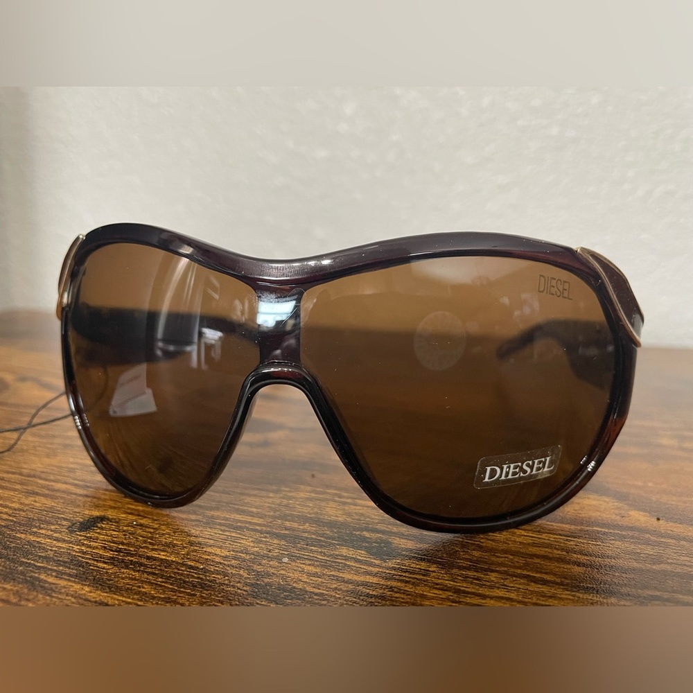New Brown Sunglasses with tags